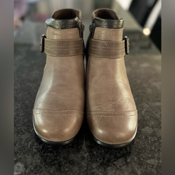 Bioheels Emma 243 Women’s Med Taupe Leather Ankle Boots Ortho-Cushion Size 8W - Picture 2 of 8